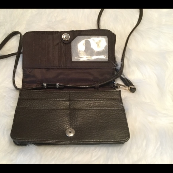 Brown crossover Wallet - Picture 3 of 4